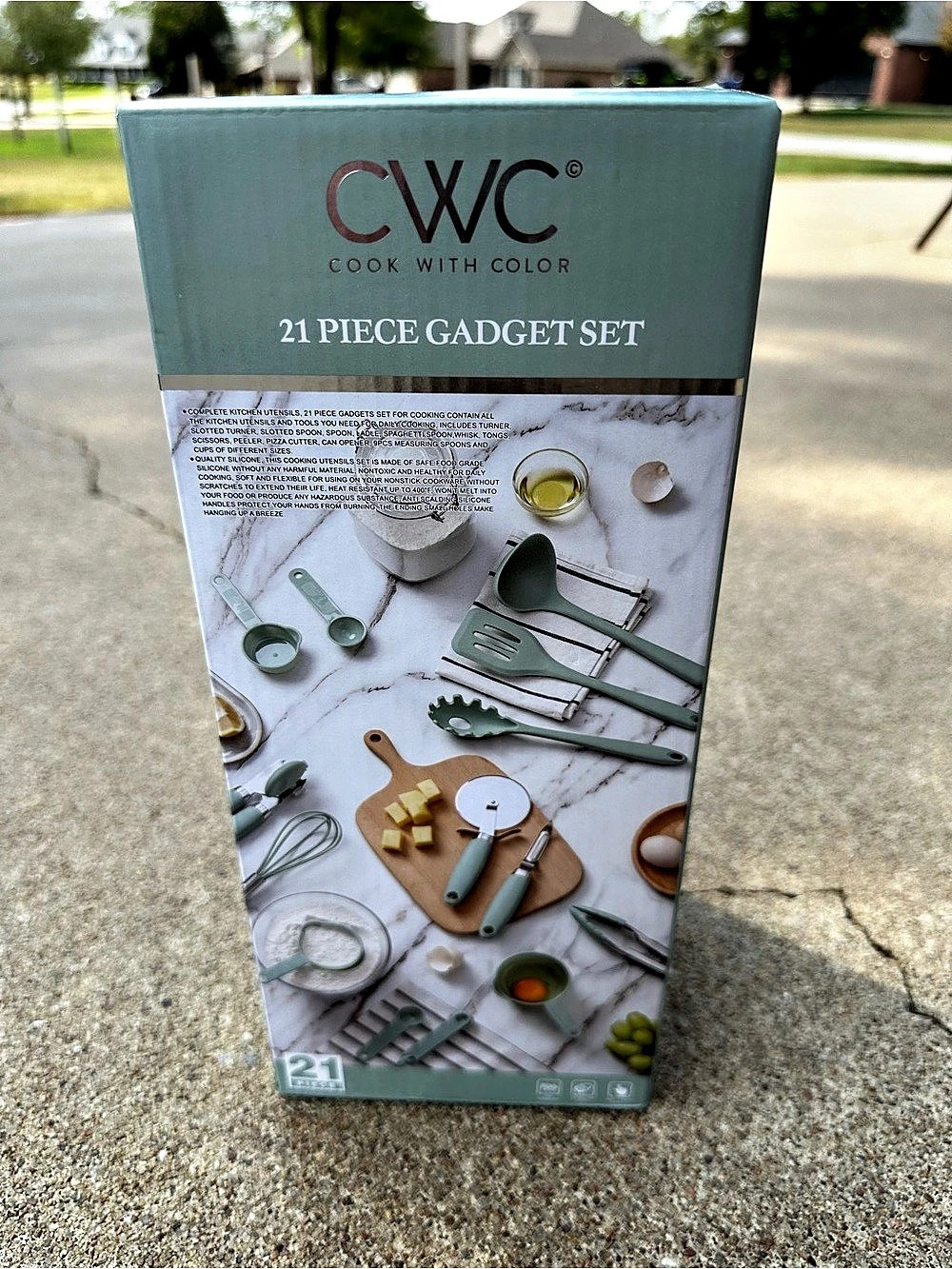 CWC 21 Piece Gadget Set Green 21-Piece Kitchen Gadget Set NWT